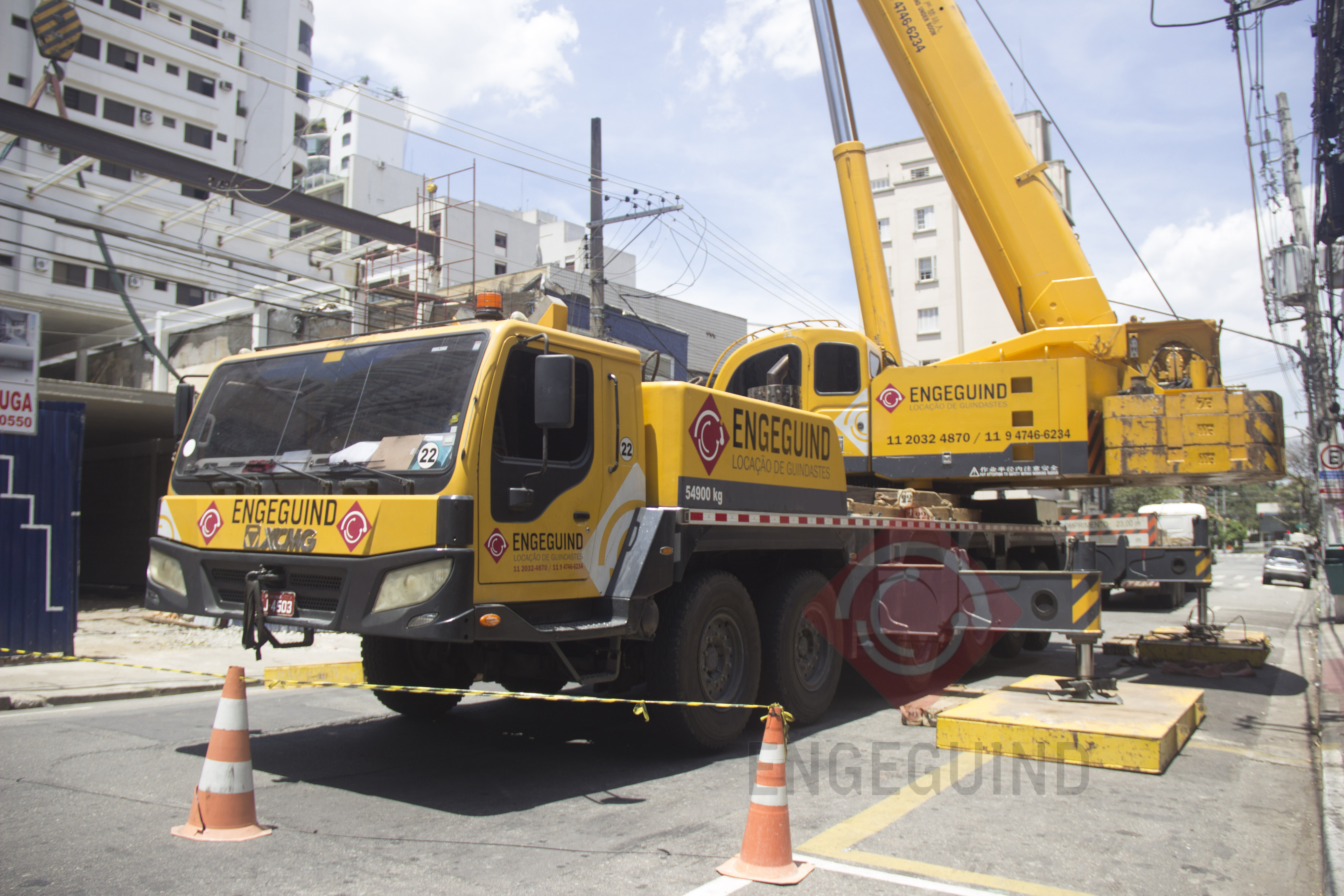 Aluguel de Guindaste de 240 Toneladas Imagem