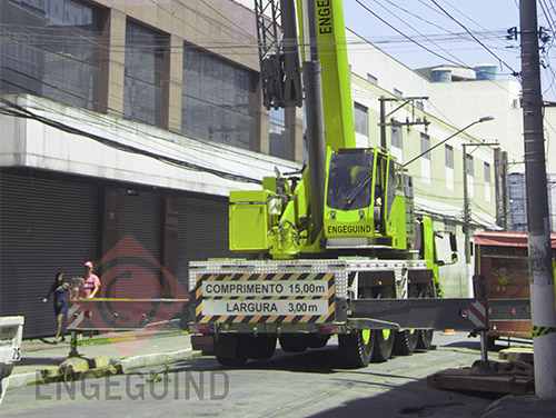 Aluguel de Guindaste de 90 Toneladas